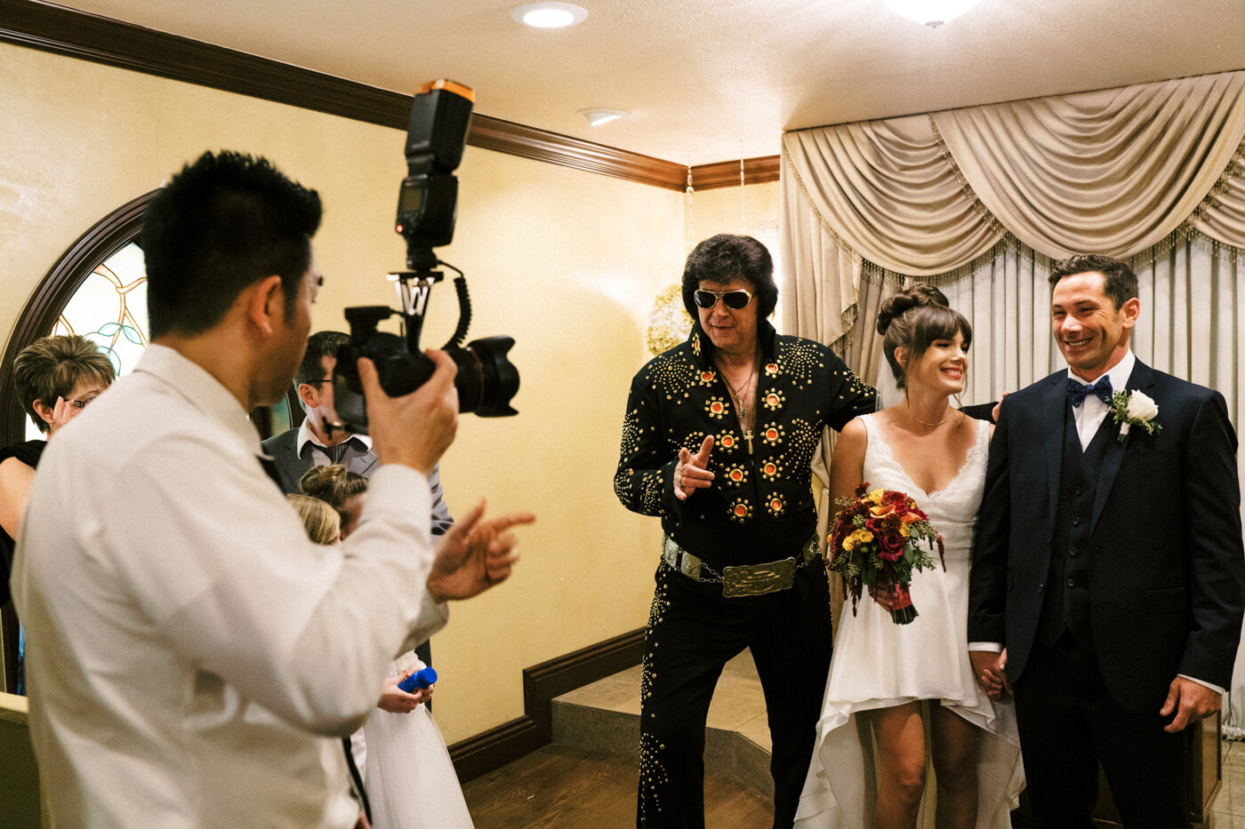 graceland wedding chapel ceremony