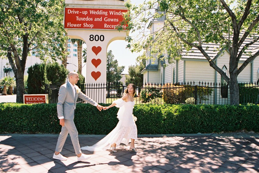 las vegas a special memory wedding chapel elopement