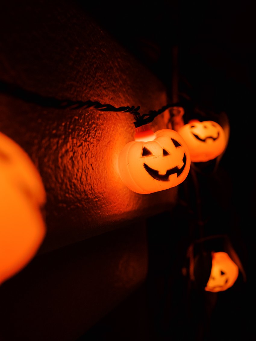 pumpkin string lights