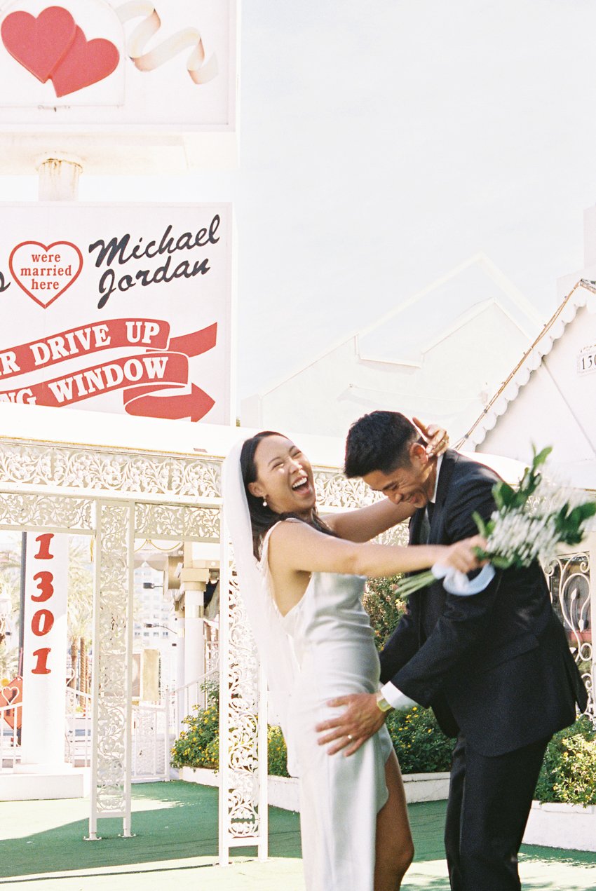 best las vegas elopement photographer