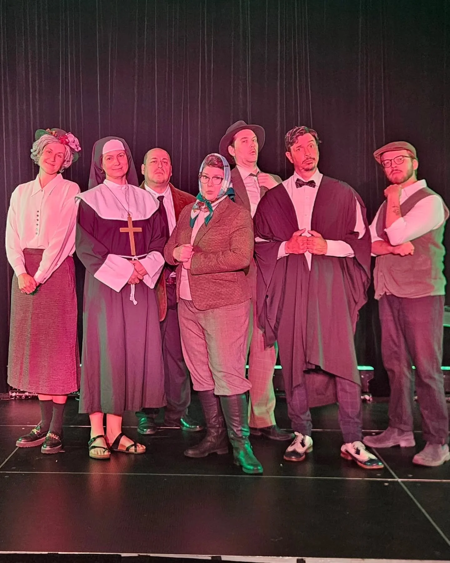 Yesterday saw not one but two murders presented to two sold out crowds at The Courtyard of Curiosities! And it was Amanda Buckley who bit the bullet in both mysteries - first as golfer Phyllis Fardon and then as very handsome woman indeed Frances Tun