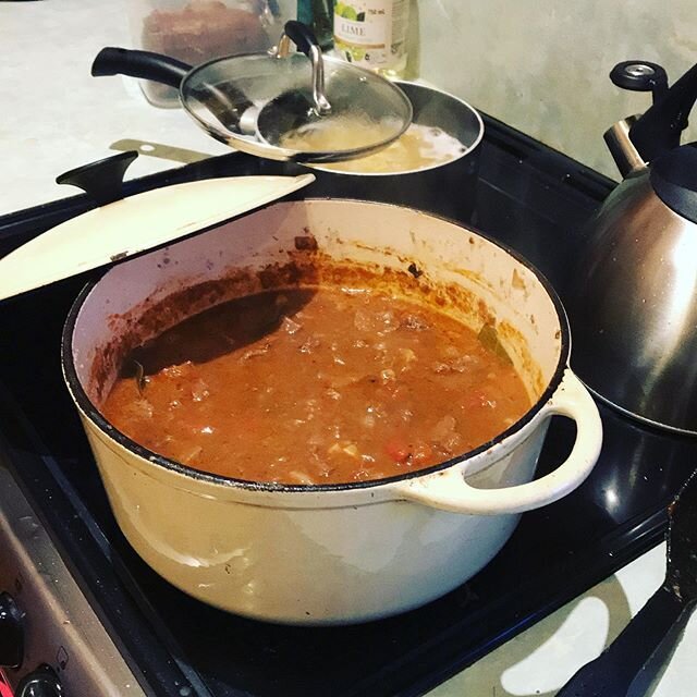 Thursday: last day of working from home vs home learning. New wood heater will be installed tomorrow, dinner is burbling away. Adults: @tiffhall_xo Hearty Beef Casserole, kids: home made Mac and cheese because I didn&rsquo;t see how long the casserol