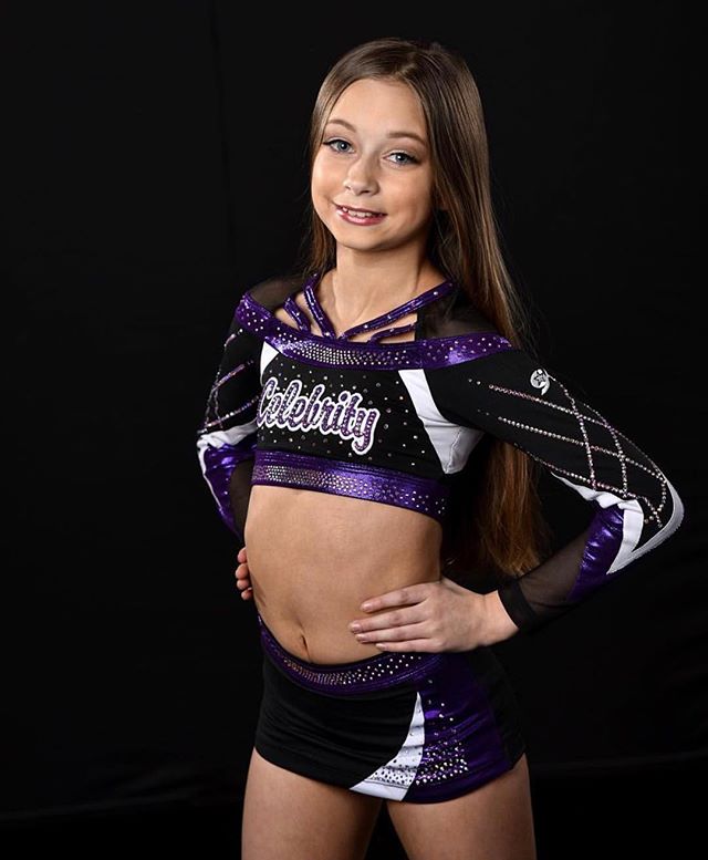 We loved showing off our new senior team uniforms at the @gk_cheer shoot in Vegas last weekend🤩💜🖤 Thank you, @jerryhughesphoto, for the stunning pictures to match our stunning unis!