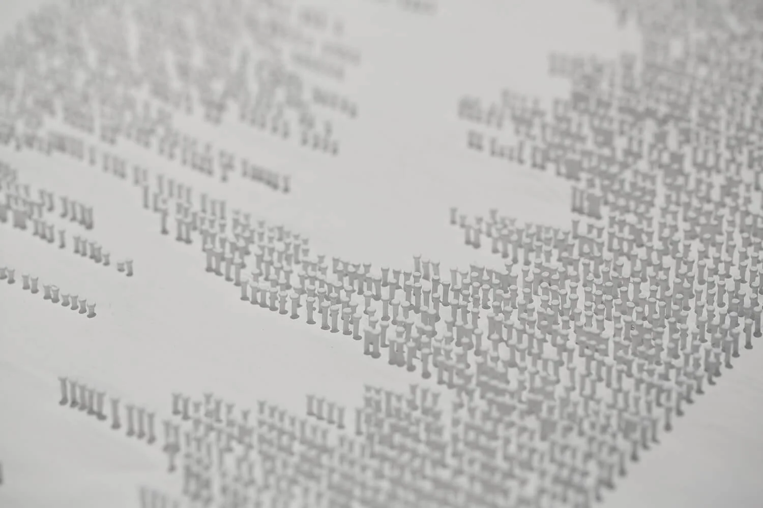 Paragraph of Nails left and right center (iron frame)02.jpg
