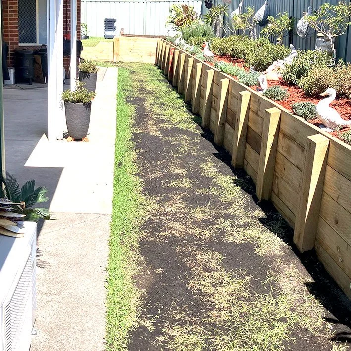 Landscaping-Nelson-Bay-Timber-Wall.jpg