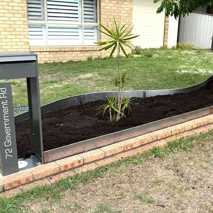 Landscaping-Port-Stephens-Metal-Edging.jpg