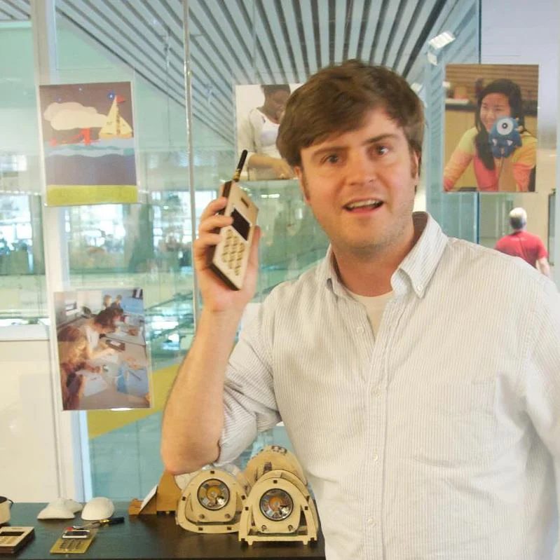 JaymesMellisPhone.jpg