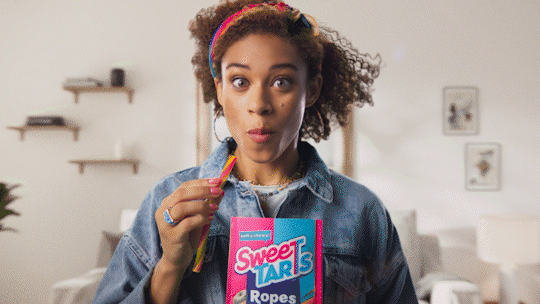 QBLA0108000H__SweeTarts_Ropes_15_pucker.gif