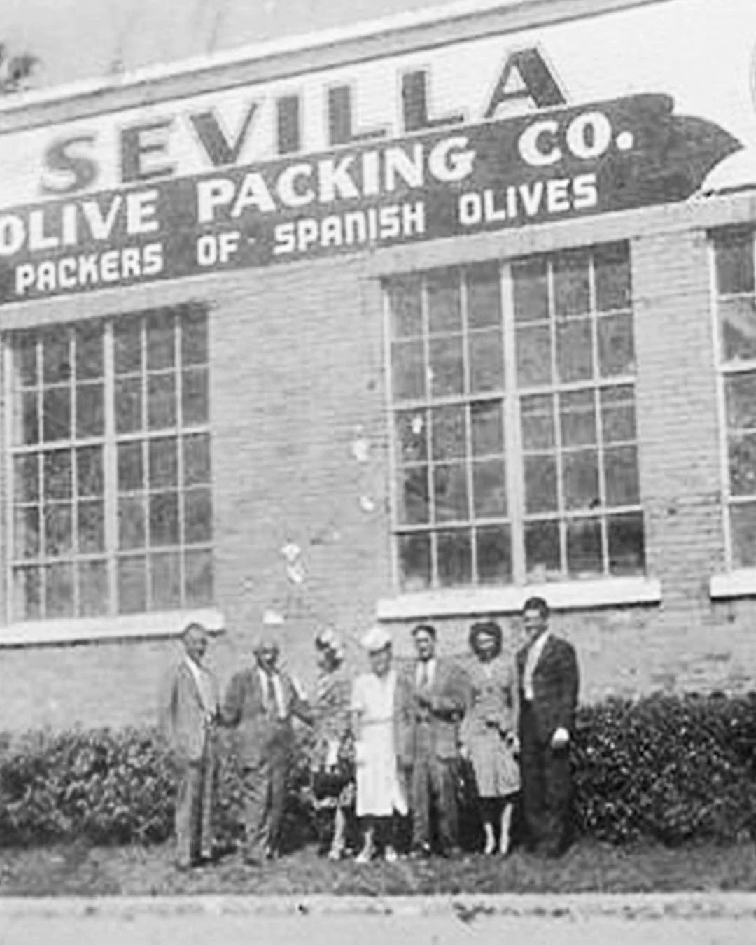  Sevilla Olive building 26th Ave view (1920s) 
