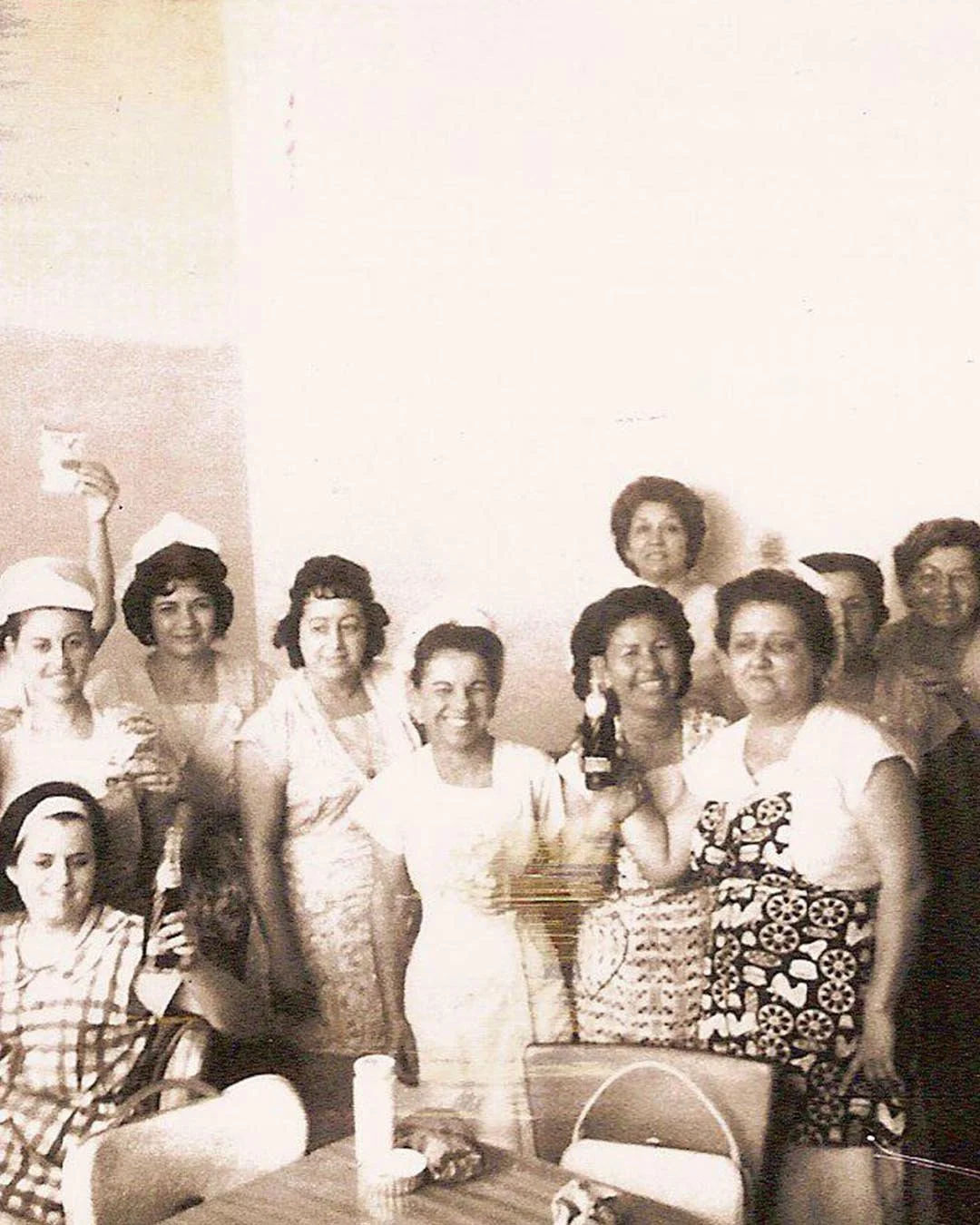 Olive packers Seville Olives (1920s)