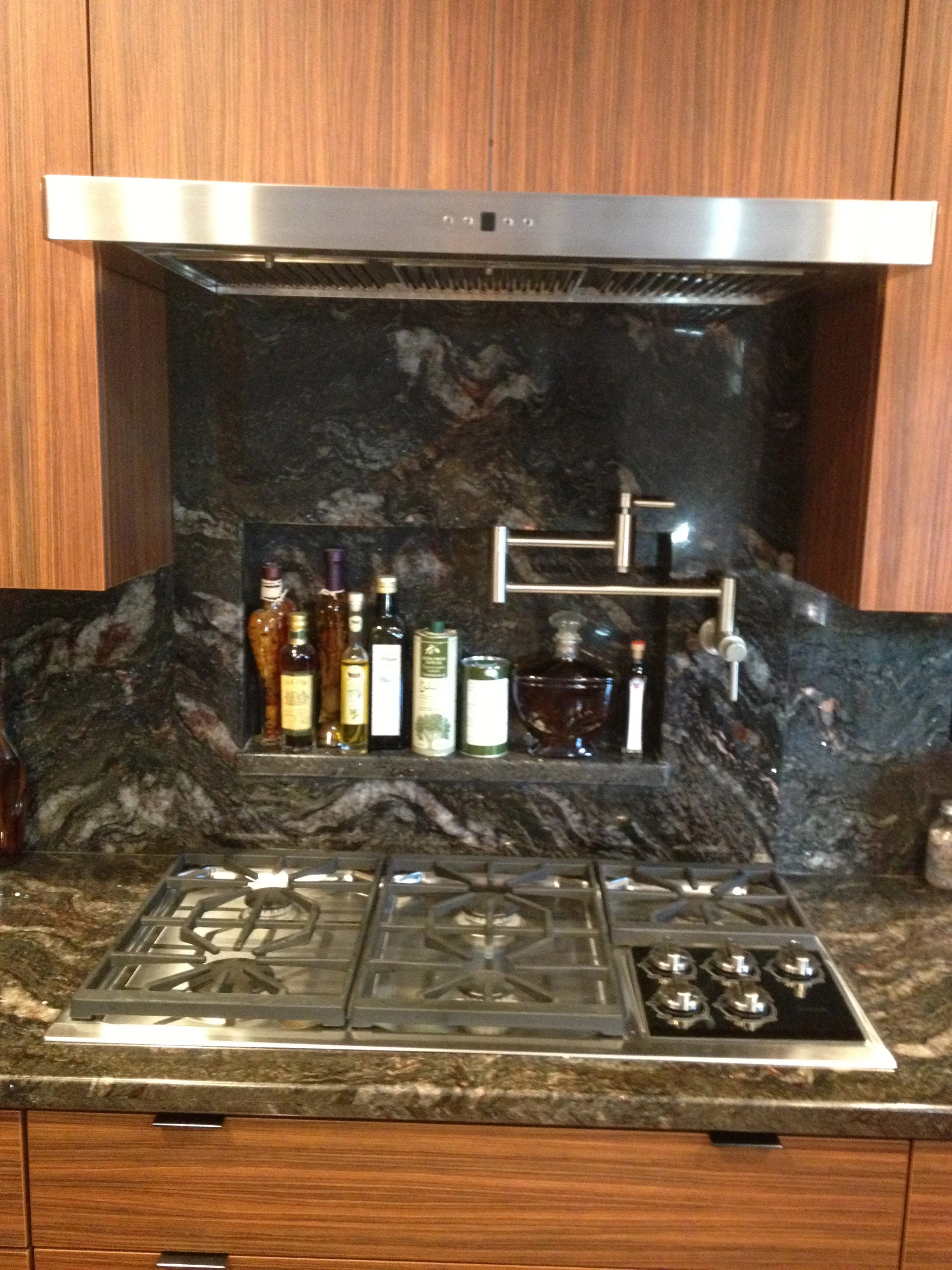 Kitchen5.jpg