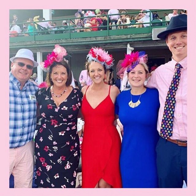 Headcandi at the Track!!! WOAKS THURBY OAKS DERBY!!!! #headcandi #kentuckyderby #kentuckyoaks #derby #millinery #fascinators #headcandidoesderby #fashion #style #headwear #pinkout #headcandifashion #derbyfashion #kyderby #kyoaks