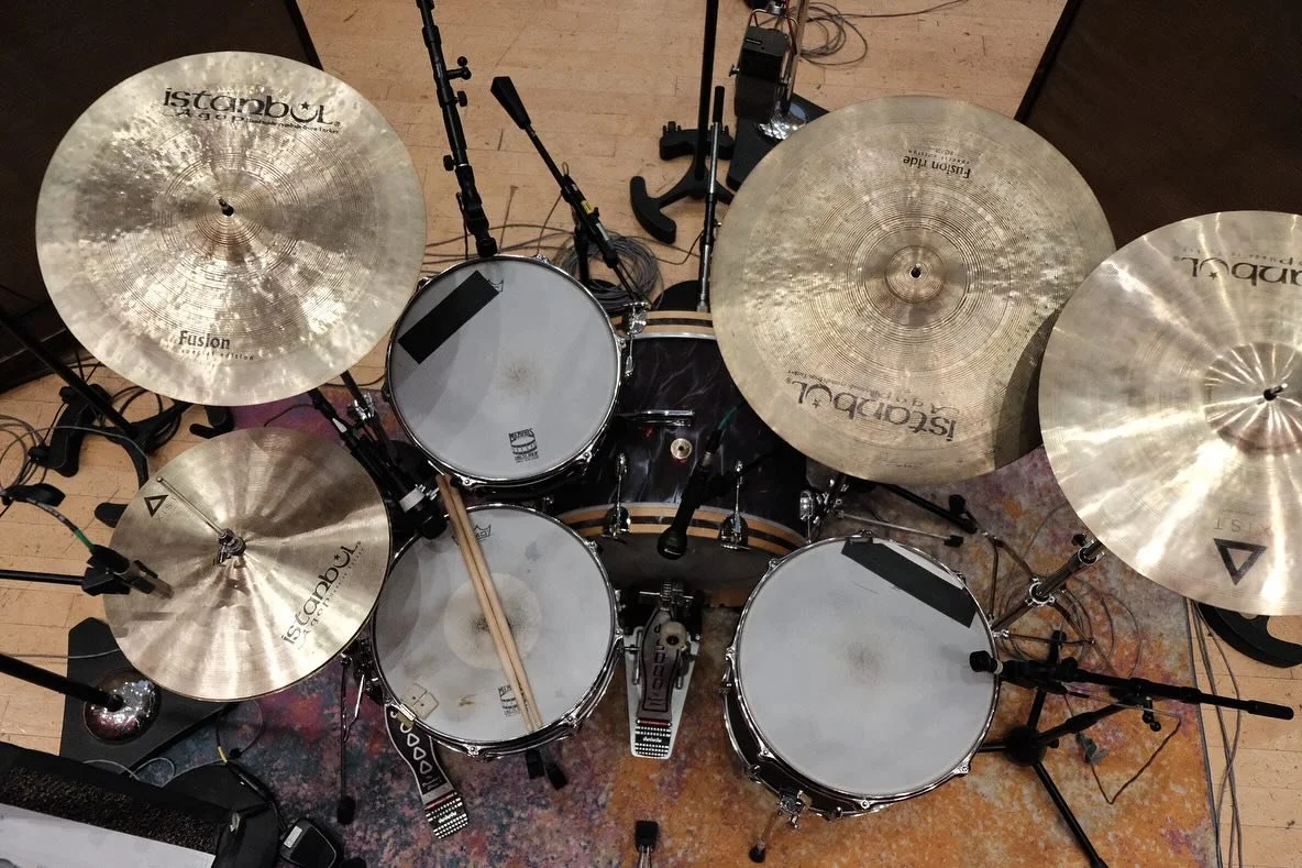 Recent offerings at @theblackbirdstudio, @soundemporiumstudios, @ardentstudiosmemphis, and the new @thomastimekeeper cosmic sandbox.
&bull;
&bull;
&bull;
&bull;
#birdseyeview #prodrummer #terencefclark #goodvibes #photography #studio #recording #musi