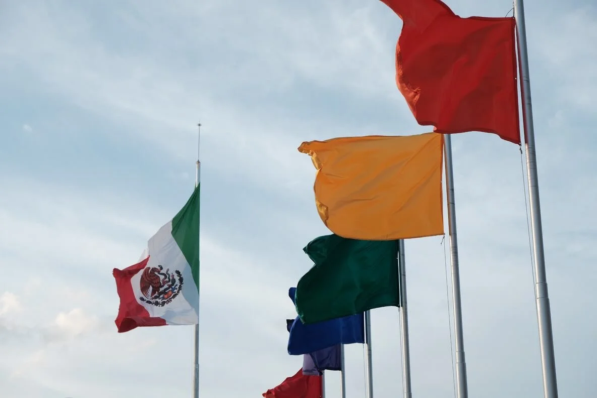First time and great times at @justwannaweekend! 
&bull;
Enjoyed watching my guy @leejfalco do his thing.
&bull;
&bull;
&bull;
&bull;
&bull;
#cancun #GJWW #terencefclark #photography