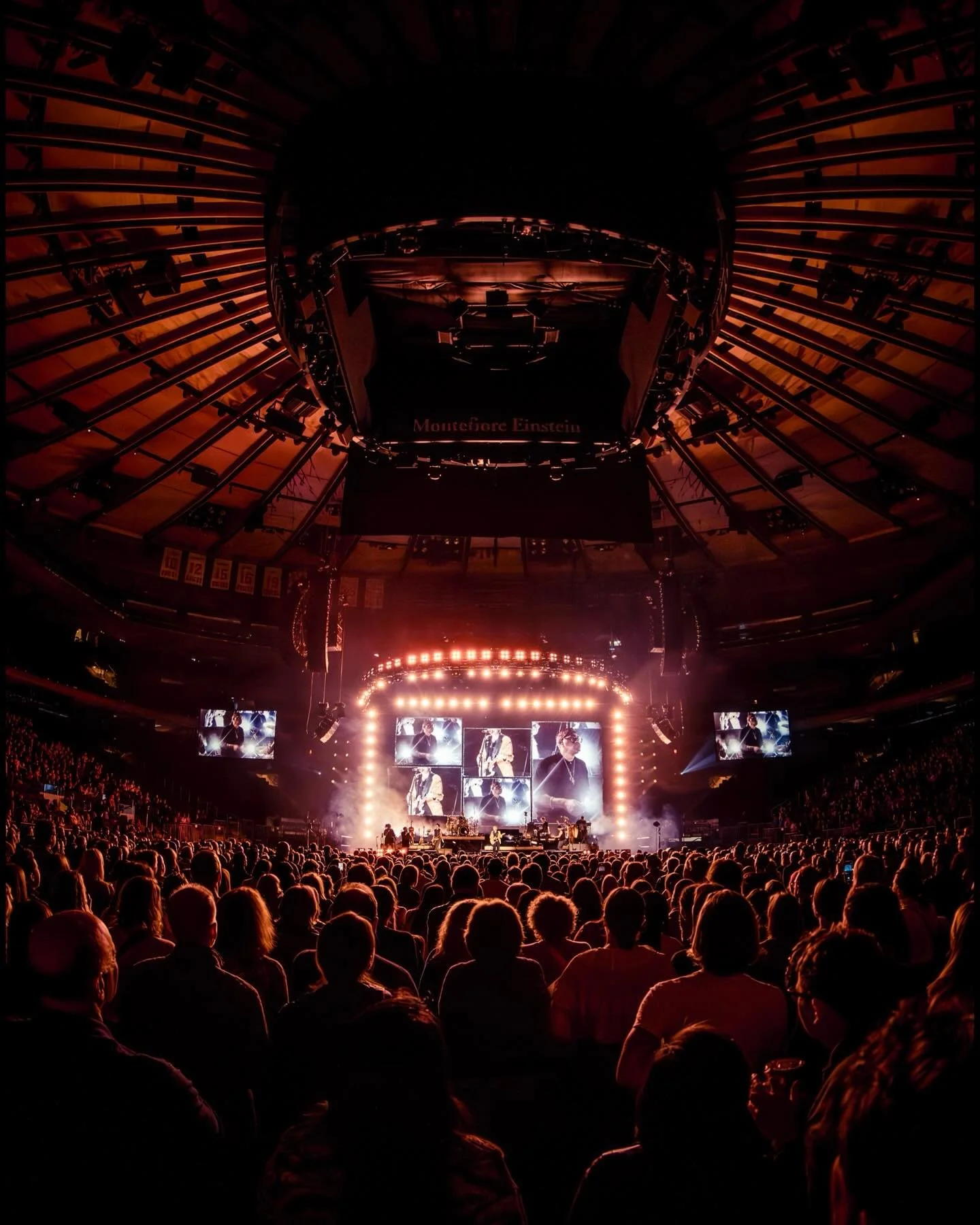 Two sold out nights with the INCREDIBLE @brandicarlile at @thegarden 
&bull;
Yep&hellip;.. That&rsquo;s all I got for now. I&rsquo;m speechless and frozen with overwhelming joy and gratitude.
&bull;
📷: @skylerbarberio
&bull;
&bull;
&bull;
&bull;
&bu