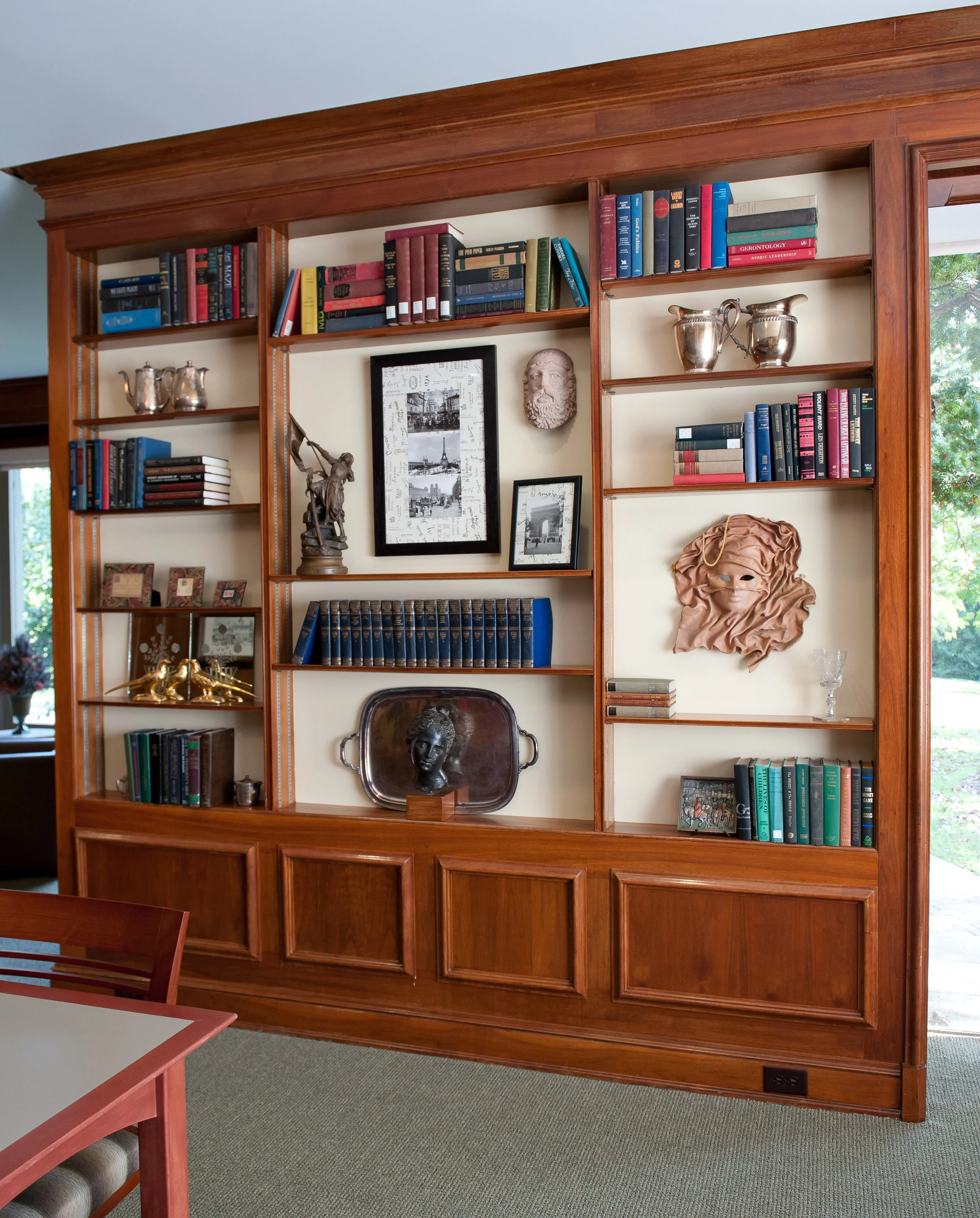 Chateau at Sugarloaf, Library
