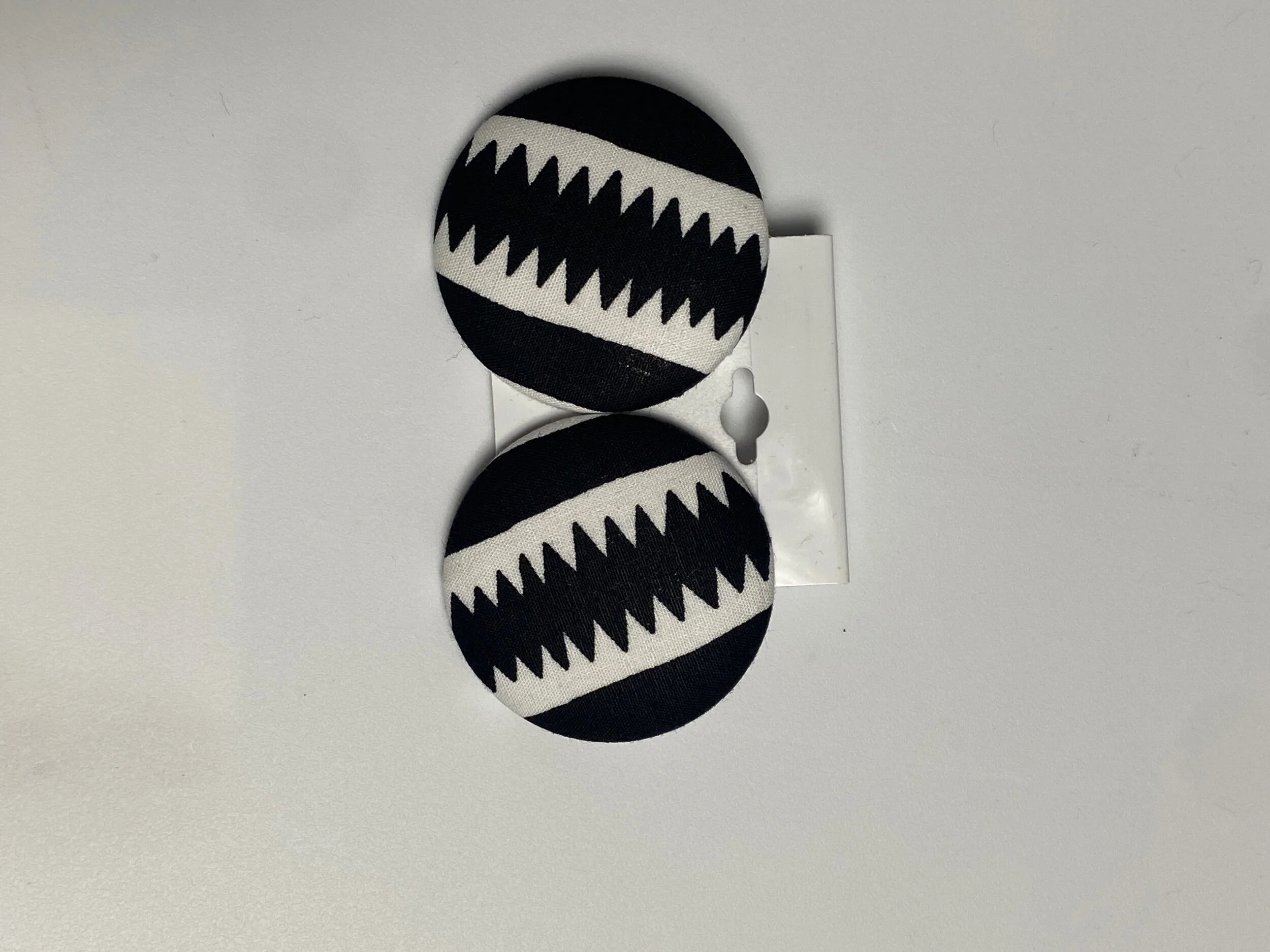 95B7F793-B64C-4AFD-BCE3-7AD5D06DE897