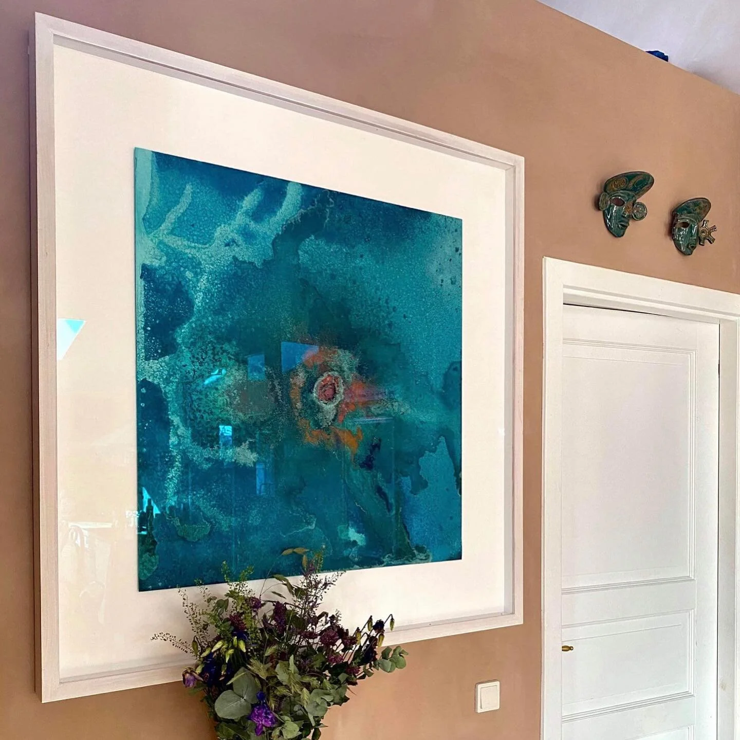 To revisit my older artworks who I haven&rsquo;t seen in a long time, it&rsquo;s like meeting a dear old friend (this friend is a favorite of mine) and when it&rsquo;s in the home of this amazing lady it&rsquo;s even better. @danicacurcic 🥀 #selfpor