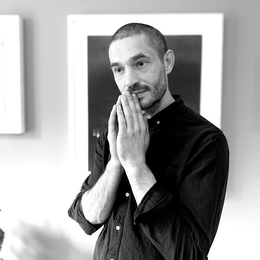 A seldom and discreet smile of mine captured by @sonoflone while I&rsquo;m wondering about how my hands got this big. 😂🙌😂 @thesocialhousecph