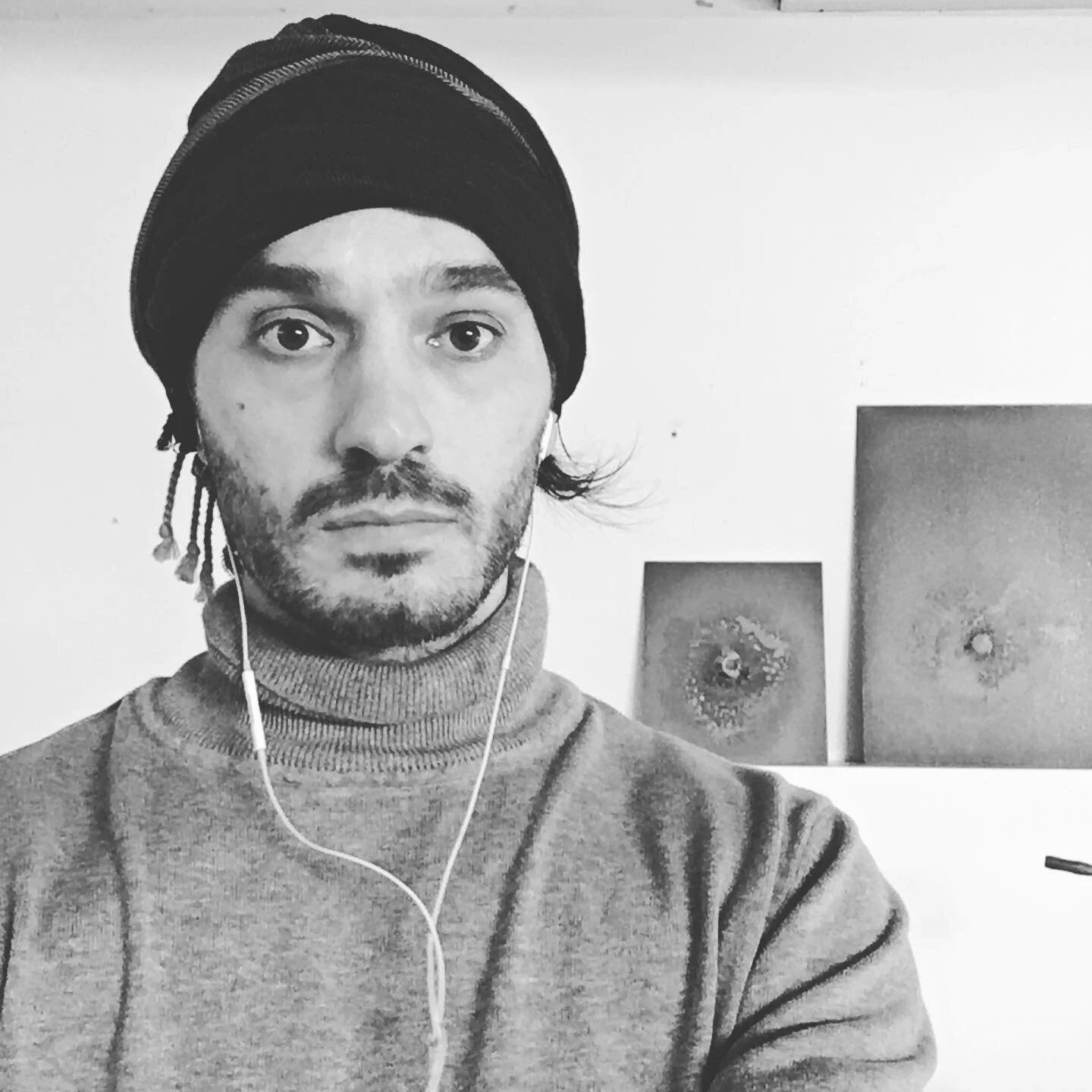 As above so below and inside, wearing the makeup from dusty job... ✨👁✨