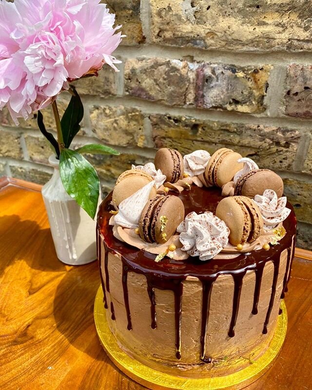 ‼️ COMPETITION TIME ‼️
Win a free celebration cake from @Paul_bakeryuk 🎂😍 To enter:
1. Like this post 
2. Follow @paul_bakeryuk and @londonfoodbabes
3. Let us know which cake you&rsquo;d pick and tag 3 friends you&rsquo;d share it with in the comme