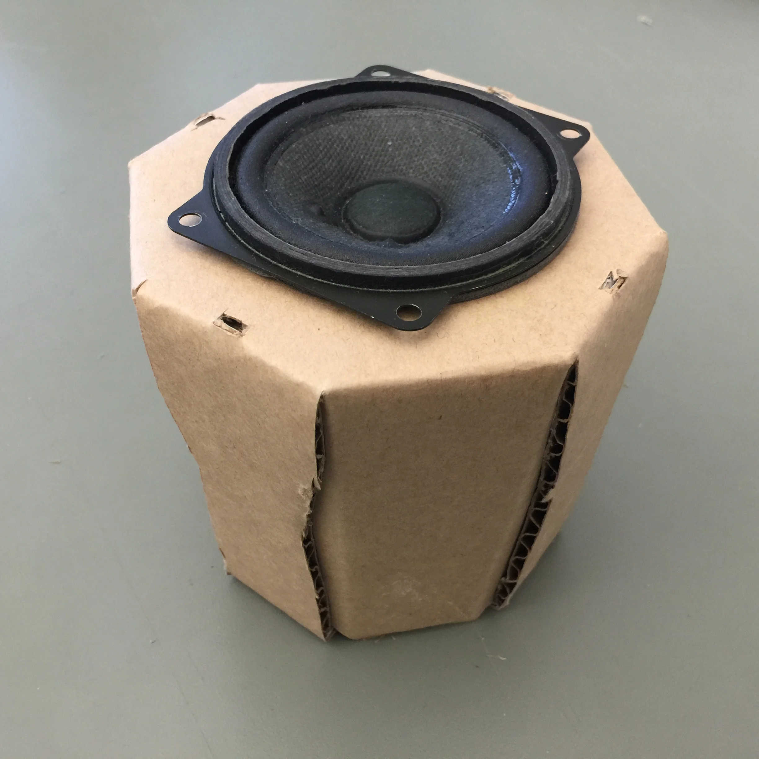 visual cardboard model with speaker 