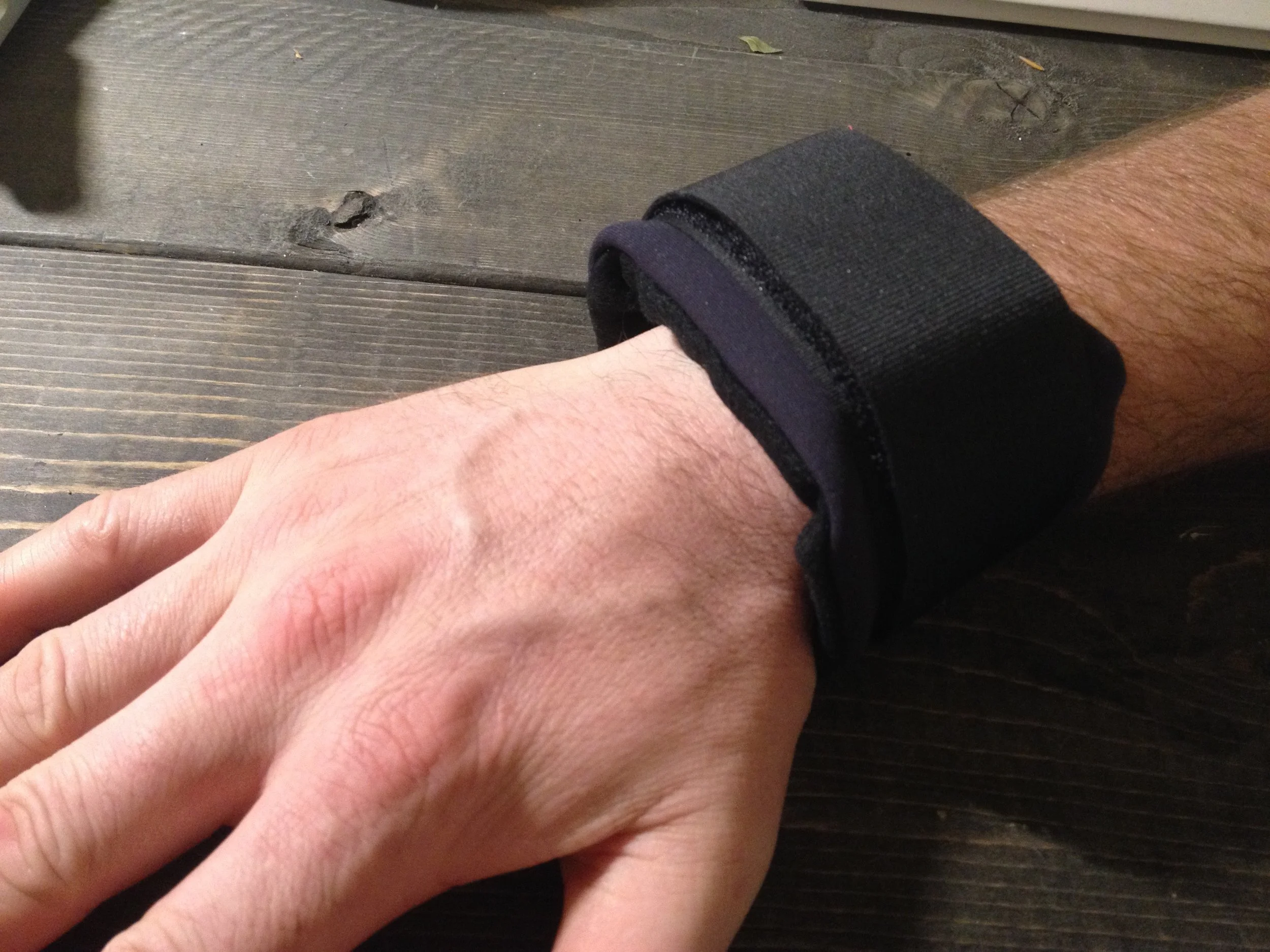  Pulse is a tactile navigation cuff. It turns navigation cues into gentle vibrations that the wearer can use to navigate the city. Initial iterations were wired to direction buttons and the final prototype was wireless. Test users were able to naviga
