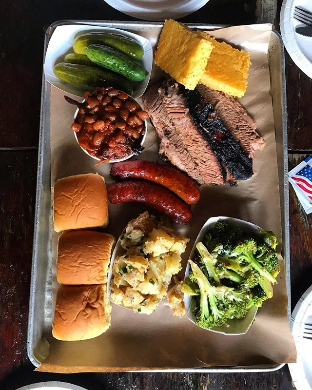 Talk about hog heaven... 🤤🐷🙌🏻💕✨ &bull; (black angus beef brisket, hot links, burnt end baked beans, broccoli salad, Dante&rsquo;s German potato salad, cornbread, potato rolls, &amp; half sour pickles) ⠀⠀⠀⠀⠀⠀⠀⠀⠀⠀⠀⠀⠀⠀⠀⠀⠀⠀⠀⠀⠀⠀⠀⠀⠀⠀⠀⠀⠀⠀⠀⠀⠀⠀⠀⠀⠀⠀⠀⠀⠀⠀⠀⠀