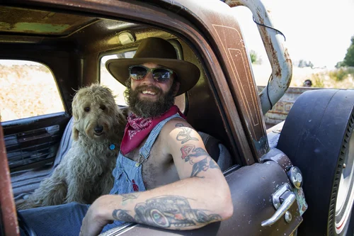 stetsondogtruck.jpg
