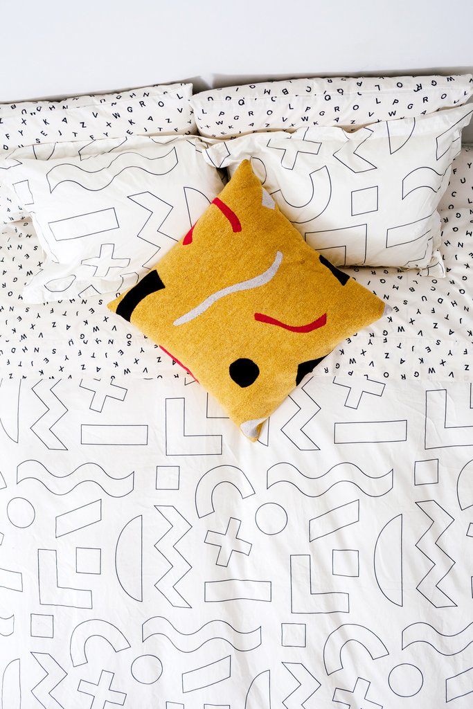 They mix and match so well. (Objects Duvet Set via dusendusen.com )