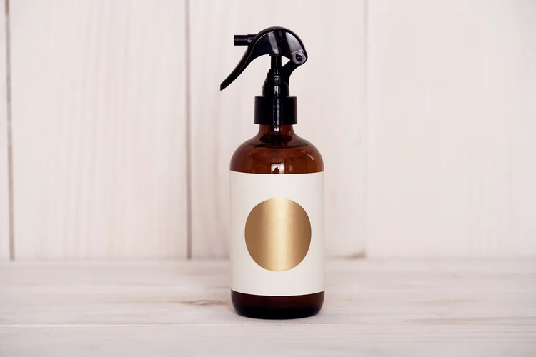 Golda Hiba Wood Atmosphere Mist (via ofakind )
