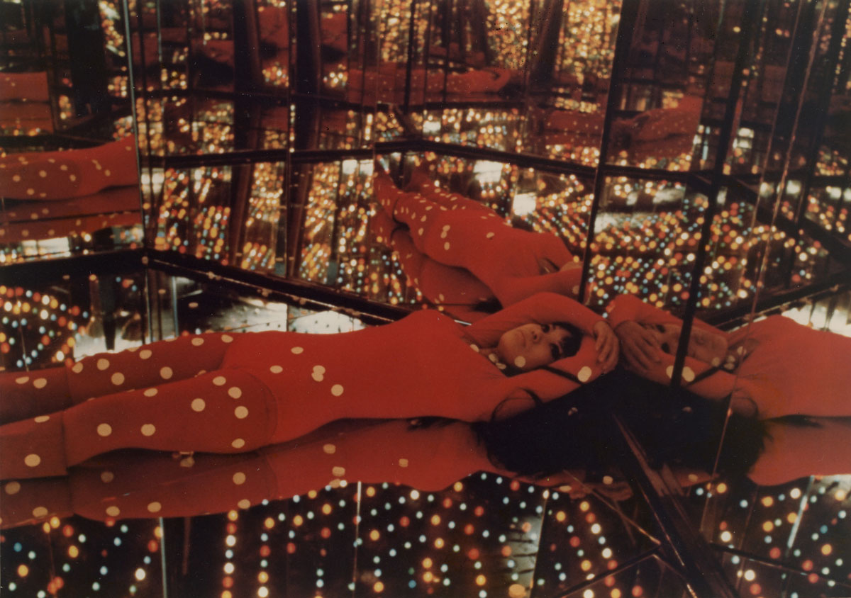 Kusama’s Peep Show or Endless Love Show, 1966. Hexagonal mirrored room and electric lights. Installed at Castellane Gallery, New York, 1966. (image via hirshhorn )