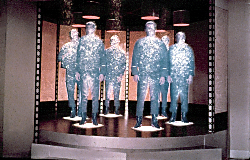 Look how great and glittery teleportation is. (via Star Trek)