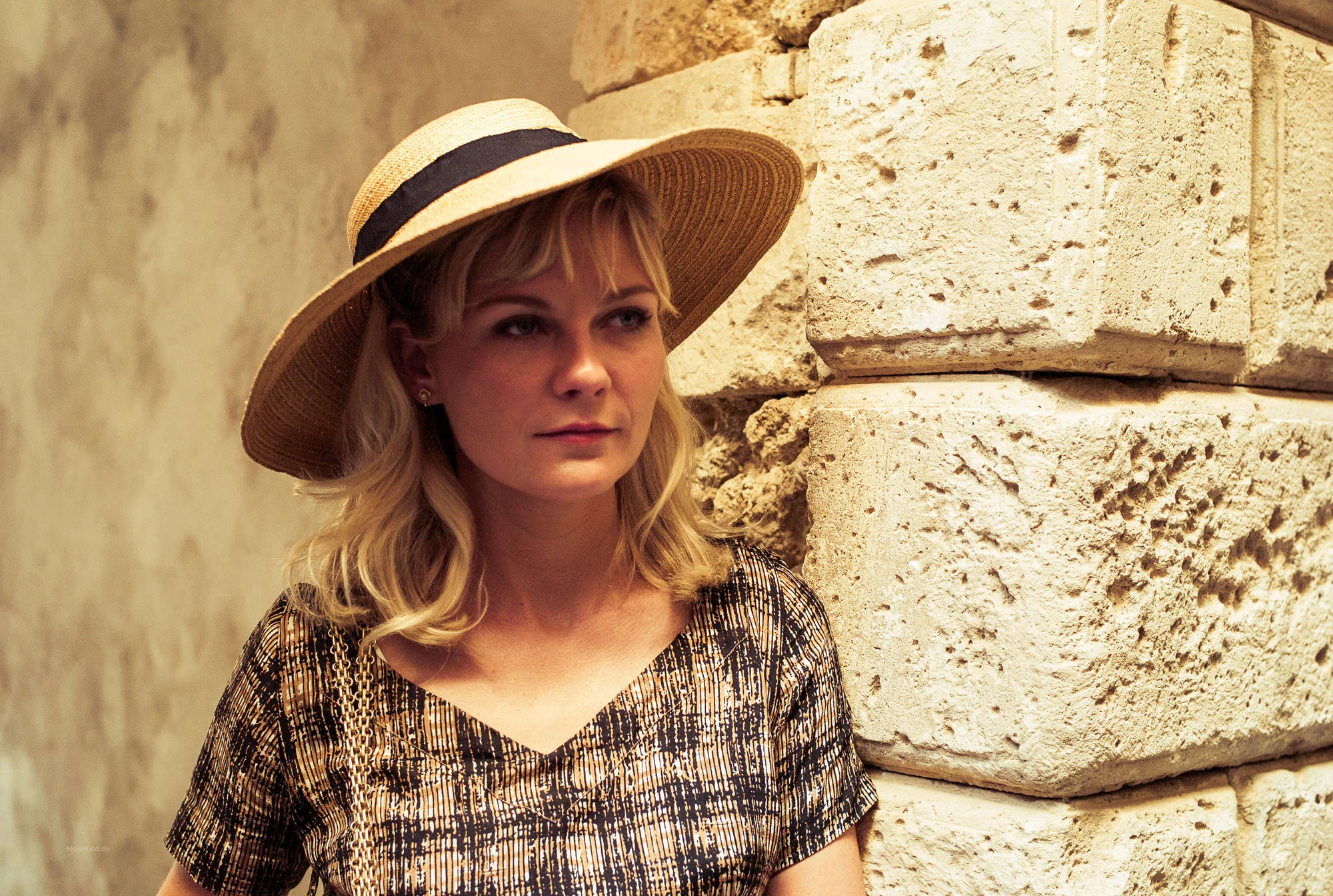 I'd like Kirsten Dunst to play me in a movie. (image via theplaylist )