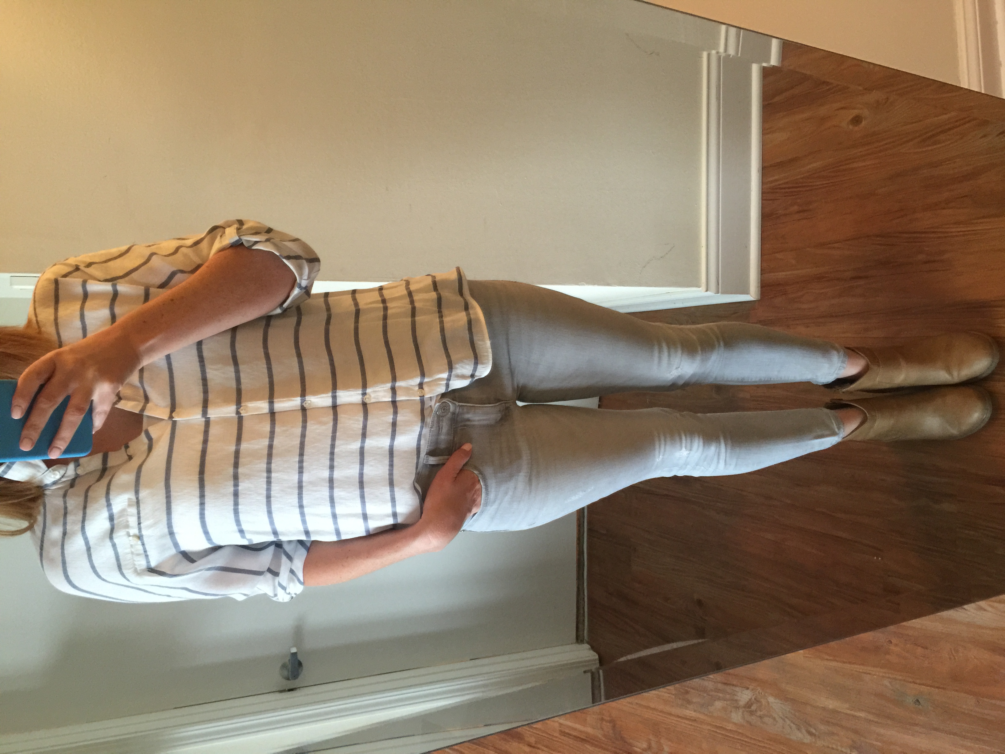 Top: Zara, Jeans: Express, Ankle Legging, Mia-Mid Rise, Shoes: Old Navy