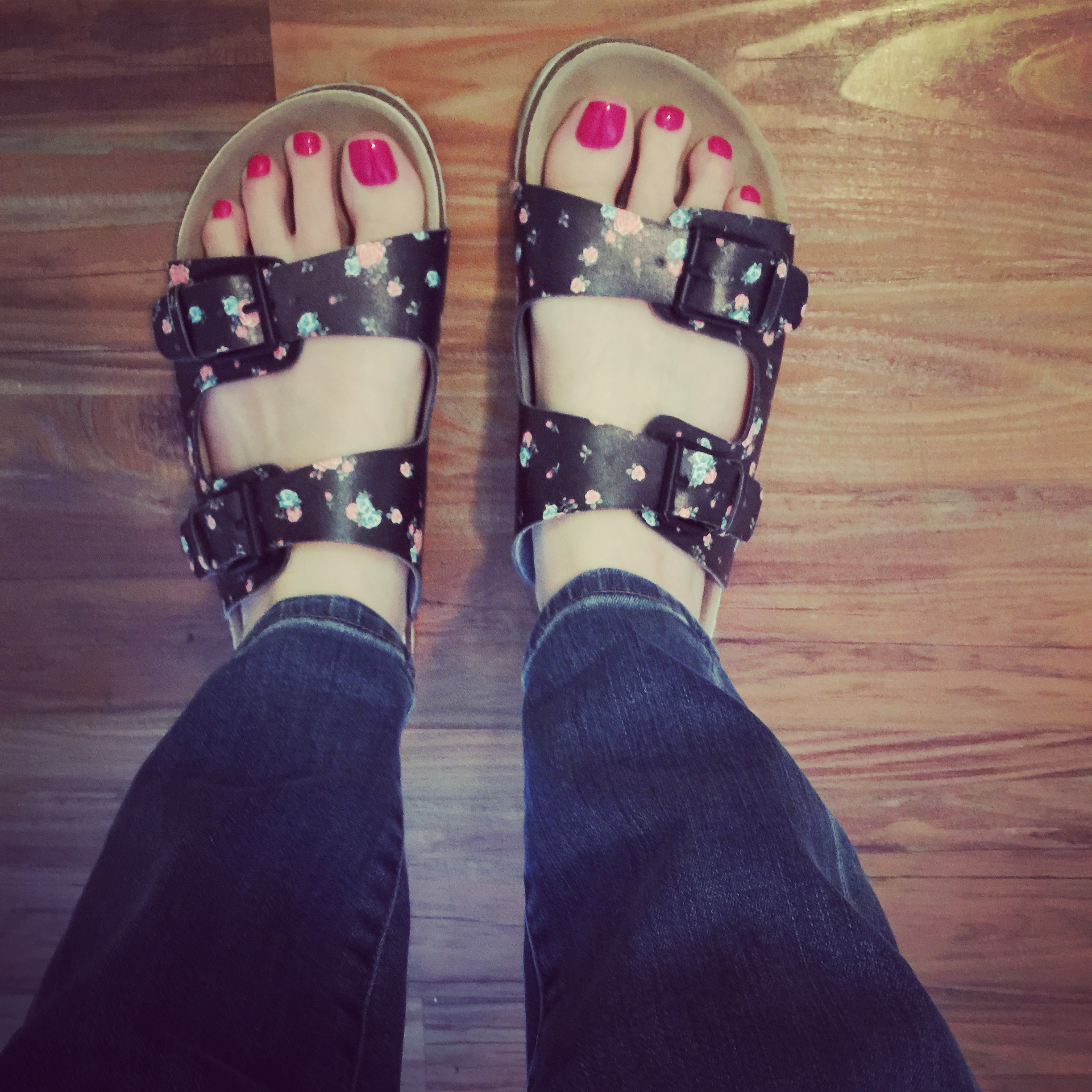 Sandals: American Eagle (this summer but I can't find them online)