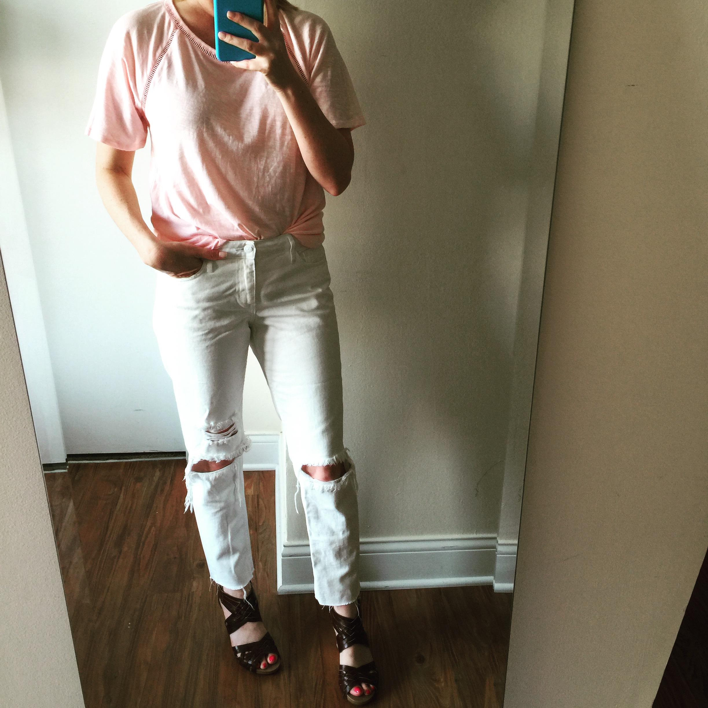 Top: Old Navy, Jeans: H&M, Shoes: Madewell 