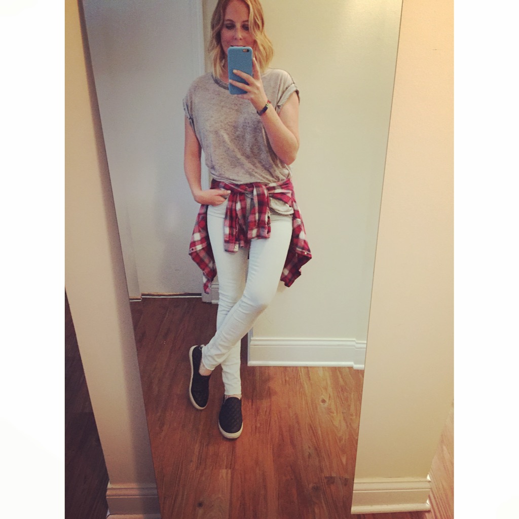 Top: Topshop, Flannel: Forever 21, Jeans: H&M, Shoes: Steve Madden, Ecentrcq