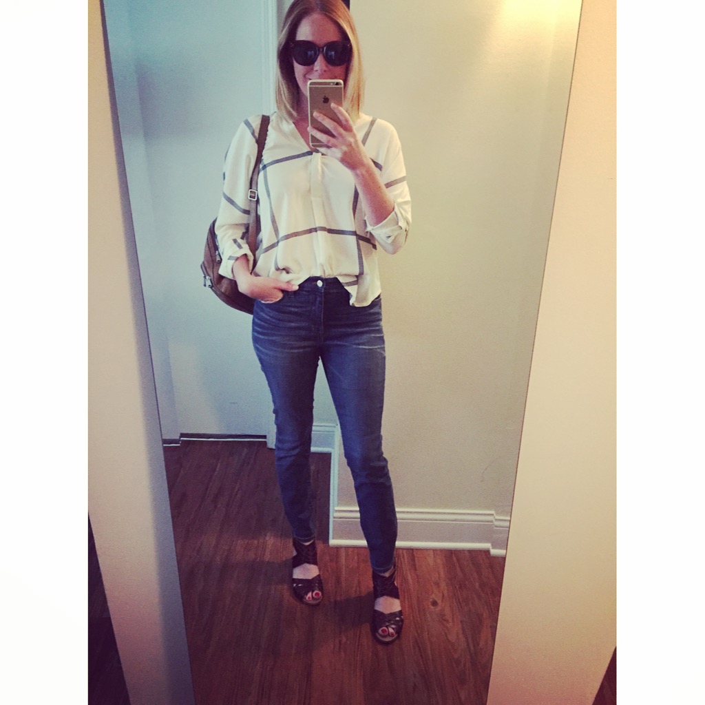 Top: Pinky Otto, Jeans: Madewell, High Riser Skinny in Atlantic Wash , Sandals: Clarks, Sunglasses: Sunglasses: Nordstrom, A.J. Morgan, 'Pristine' 55mm Oversized Sunglasses