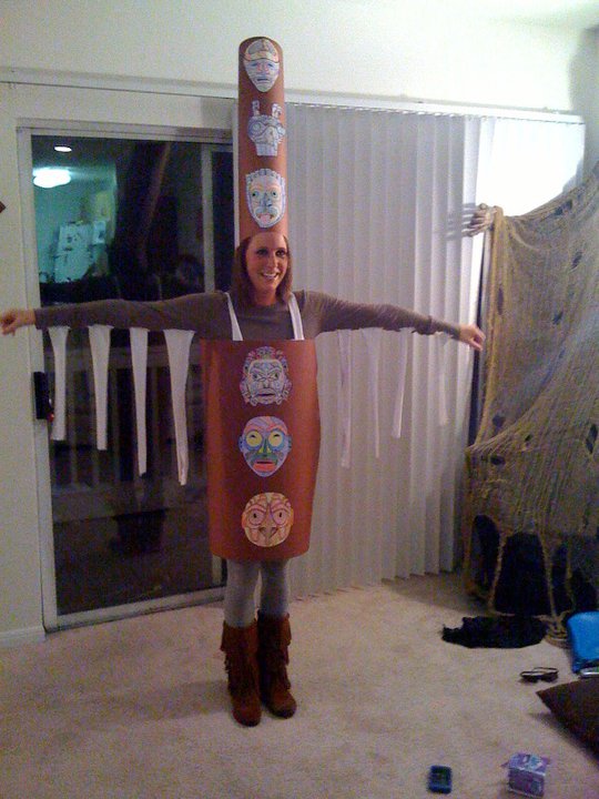 The classic totem pole. This was at the beginning of Todd and I's relationship. He later told me that he thought it was so strange that I wanted to be this for Halloween. He was my Indian though :) 