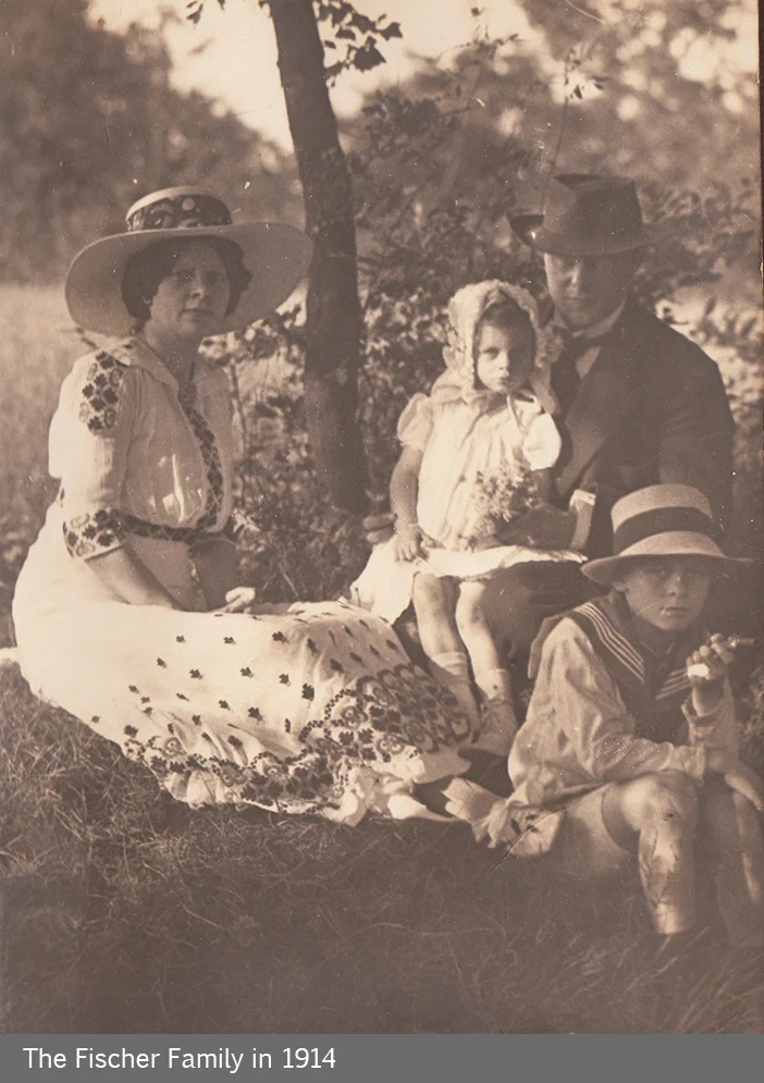 GScott_Family_35_to_42_005.jpg