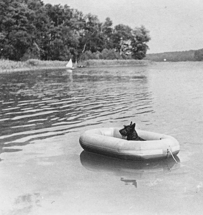 070_Scotts_1935-1942.jpg