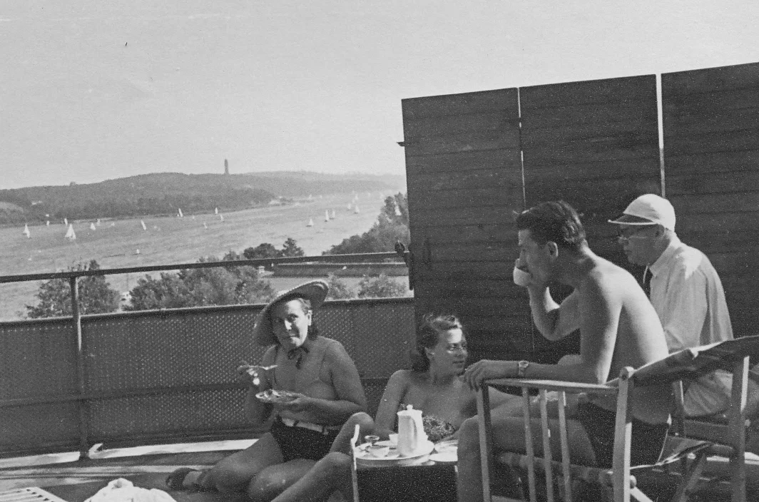 091_Scotts_1935-1942.jpg