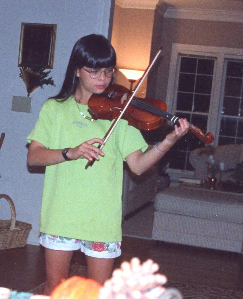 417 playing violin Chkrng Wds.jpg