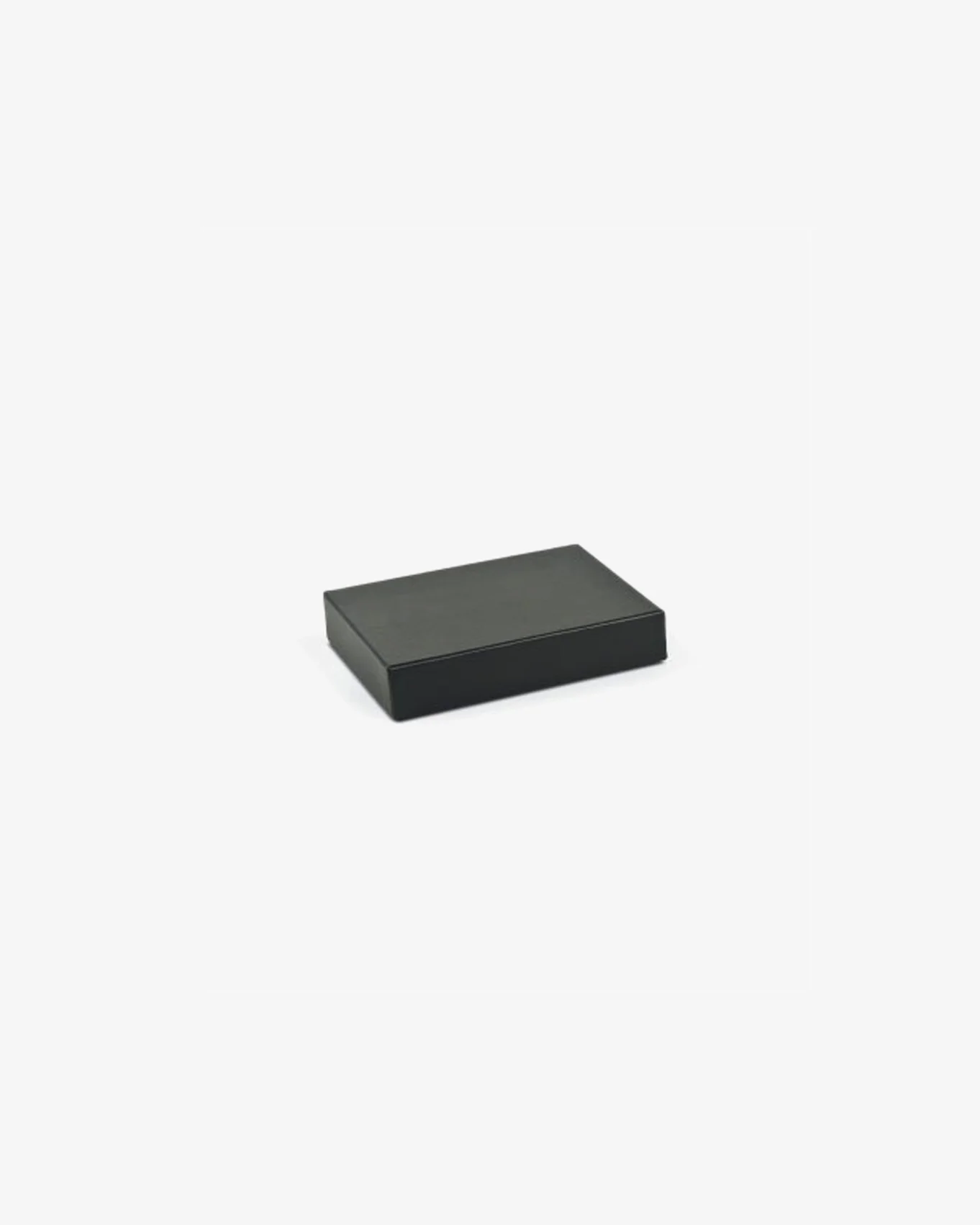 Portfolio-Case-blackwhite-closed.jpg