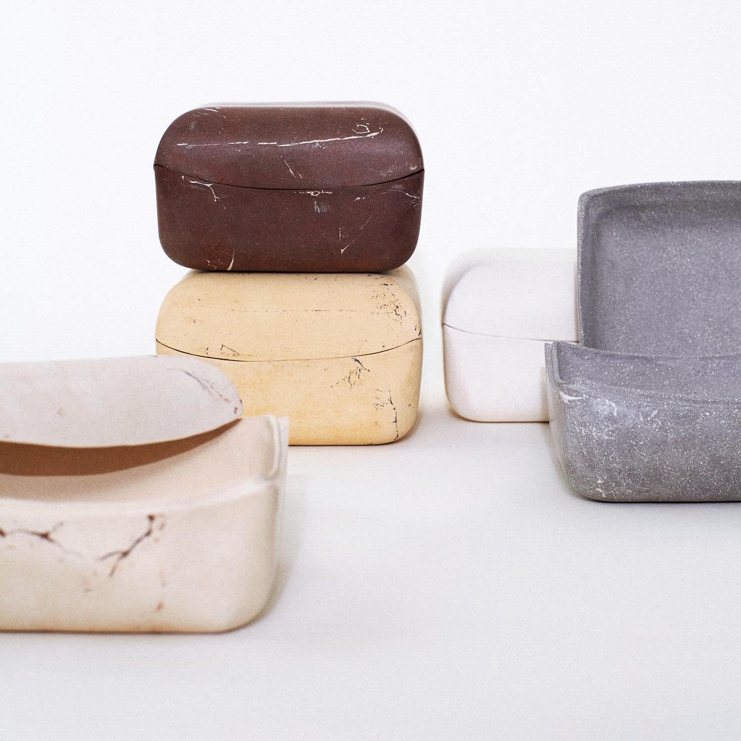 &lsquo;Ceramic Marble Boxes&rsquo; by Erica Tung
Shop now - 12thirteen-store.com
.
.
.
#1213 #12thirteenstore #12thirteen #artisan #artisanmade #homeware #homewaresonline #handmade #ceramicmarbleboxes #new #ceramicboxes #ceramics #design #decor #deco
