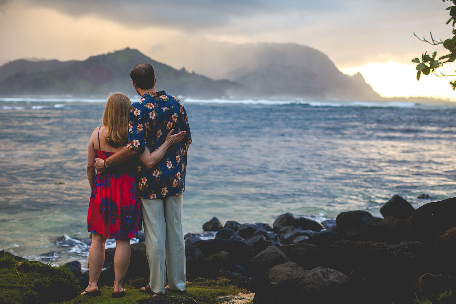 Fun couple photo session Kauai