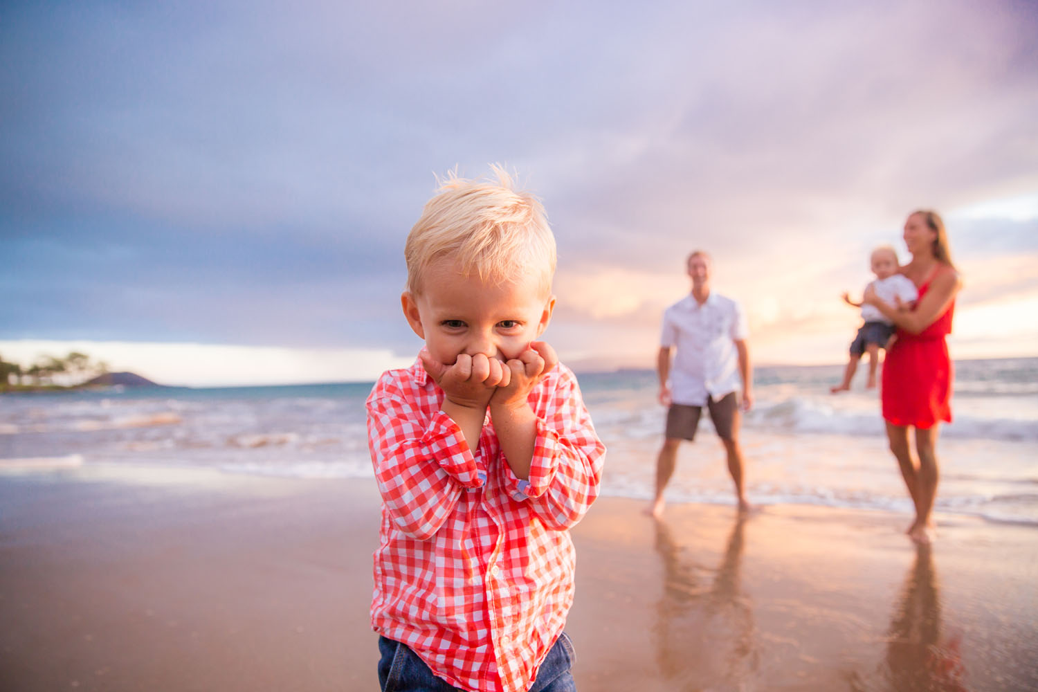 candid family photography Hawaii