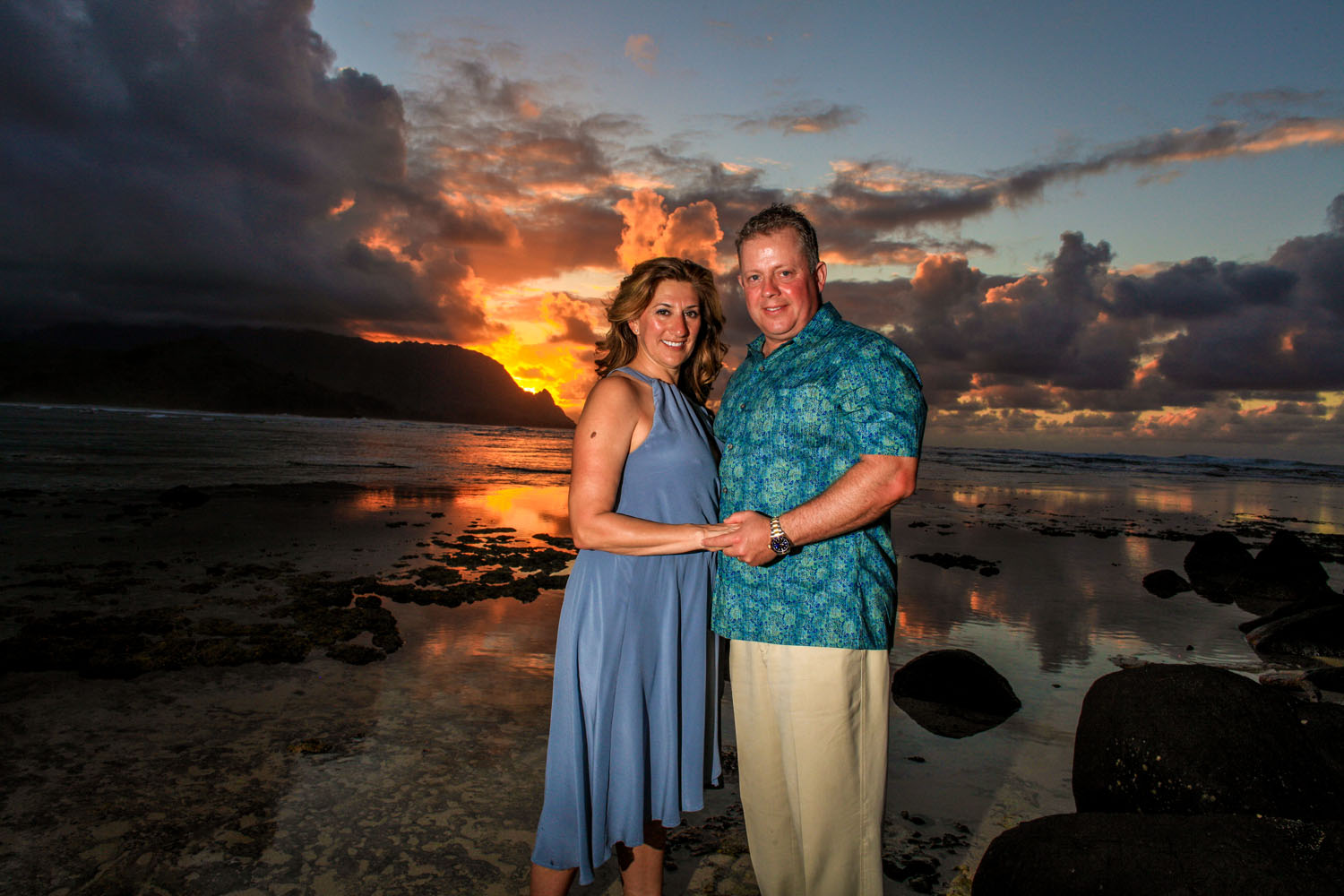 skilled couple photographer Maui