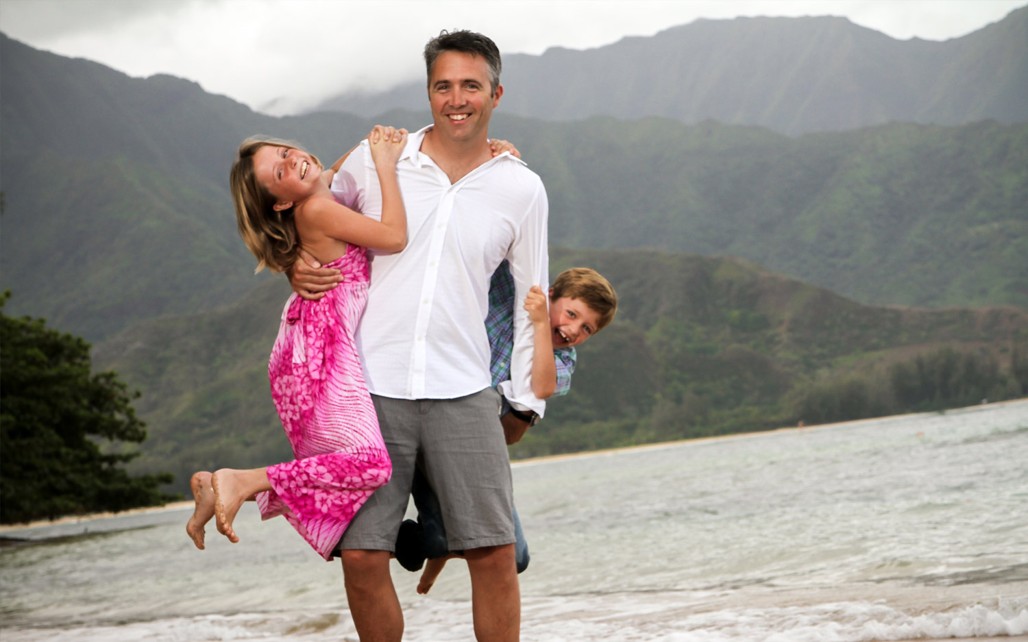 spectacular-family-photo-session-maui.jpg